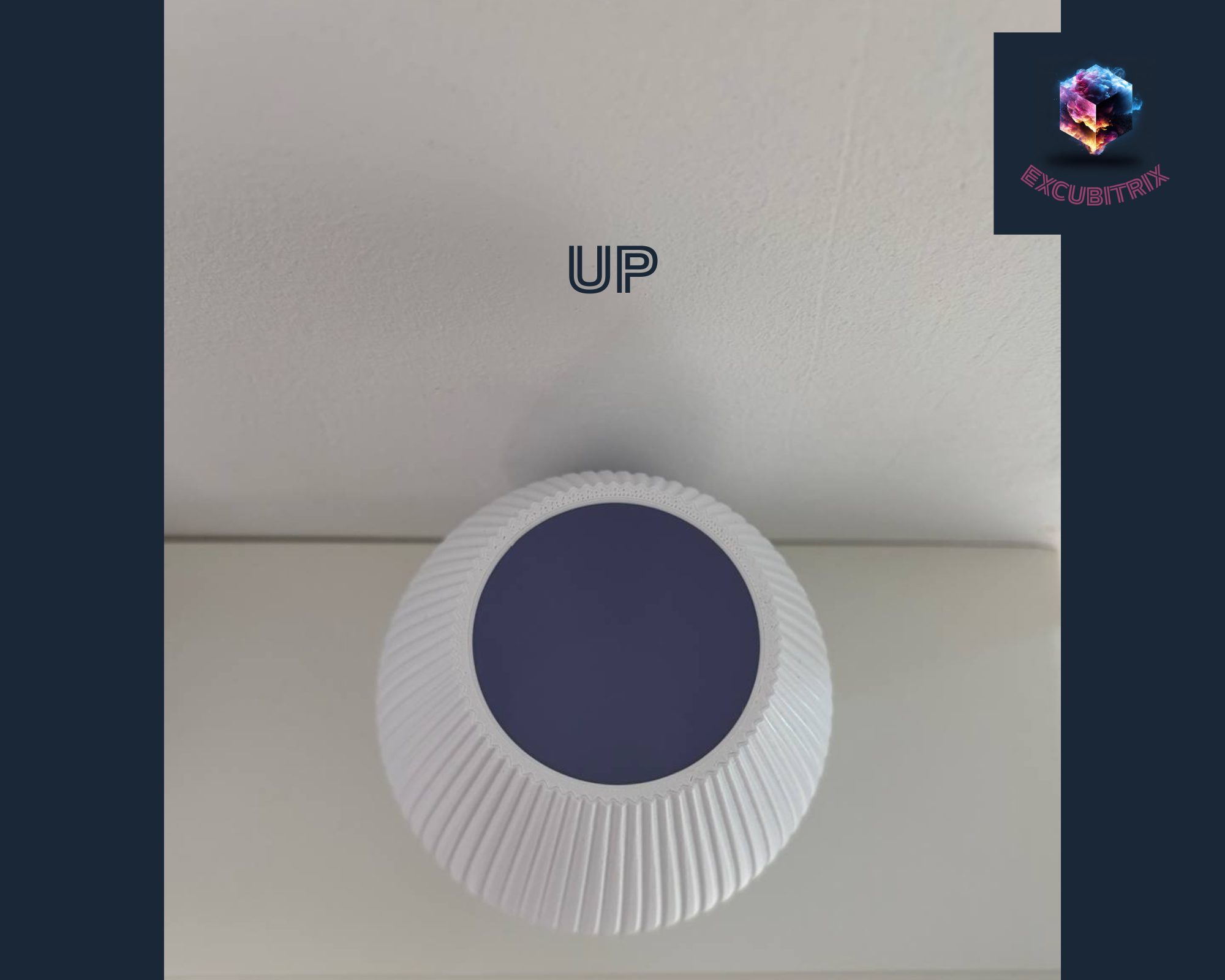 Gerippte Vase - 16,3cm lang - 12,2cm breit