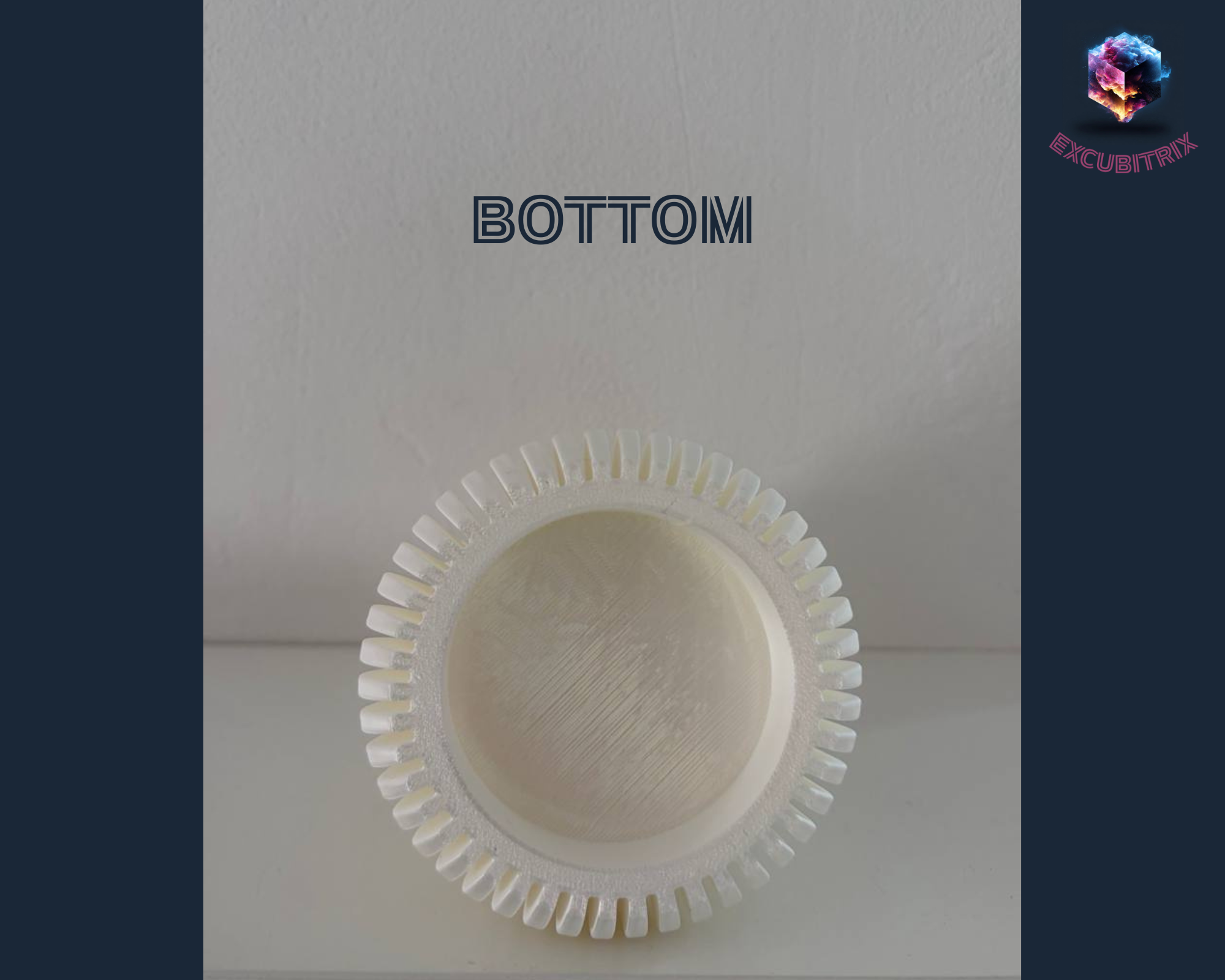 Moderner Weihnachtsbaum - 13,2cm hoch